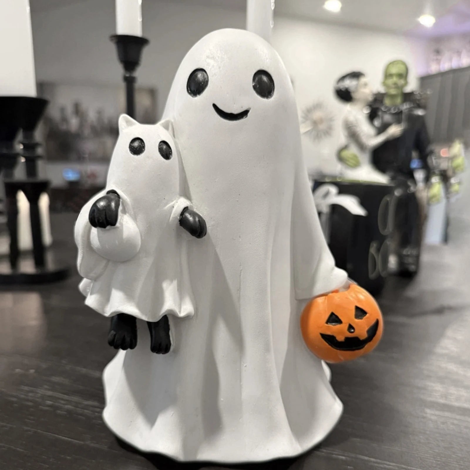 Halloween Ghost Pet Ornament Resin Decor for Home Party Holiday Spooky Figurine Funny Dashboard Decor Car Interior Accessories
