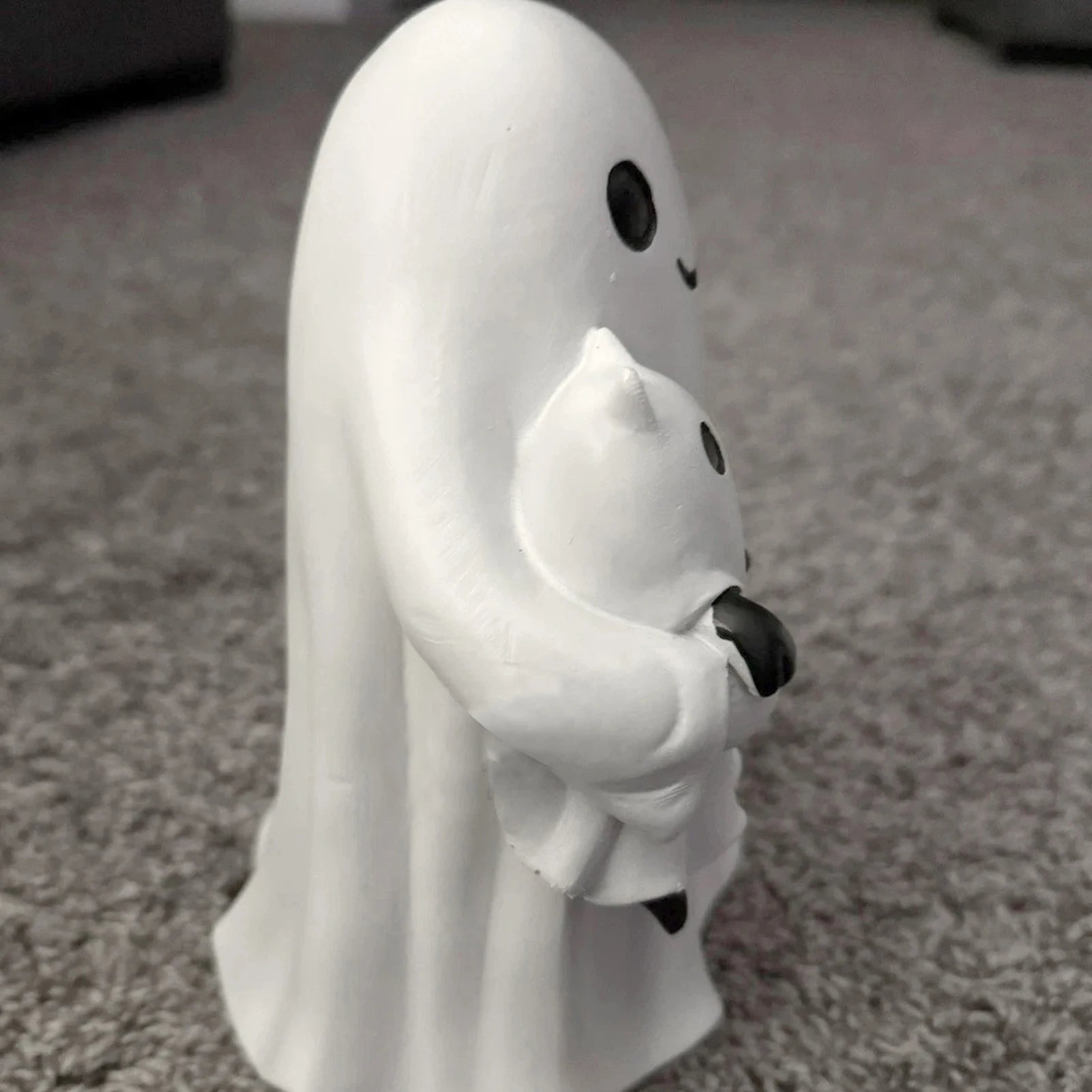 Halloween Ghost Pet Ornament Resin Decor for Home Party Holiday Spooky Figurine Funny Dashboard Decor Car Interior Accessories